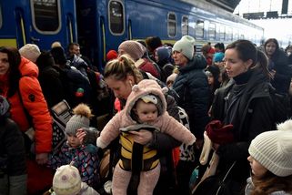 Nejčastější mýty o ukrajinských uprchlících a jaká je realita - Médium.cz